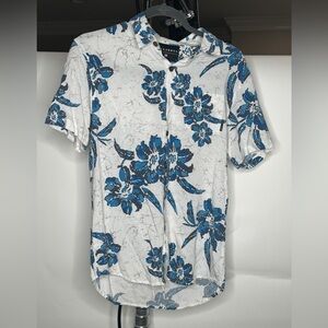 Billabong Size S Hawaiian Button Down